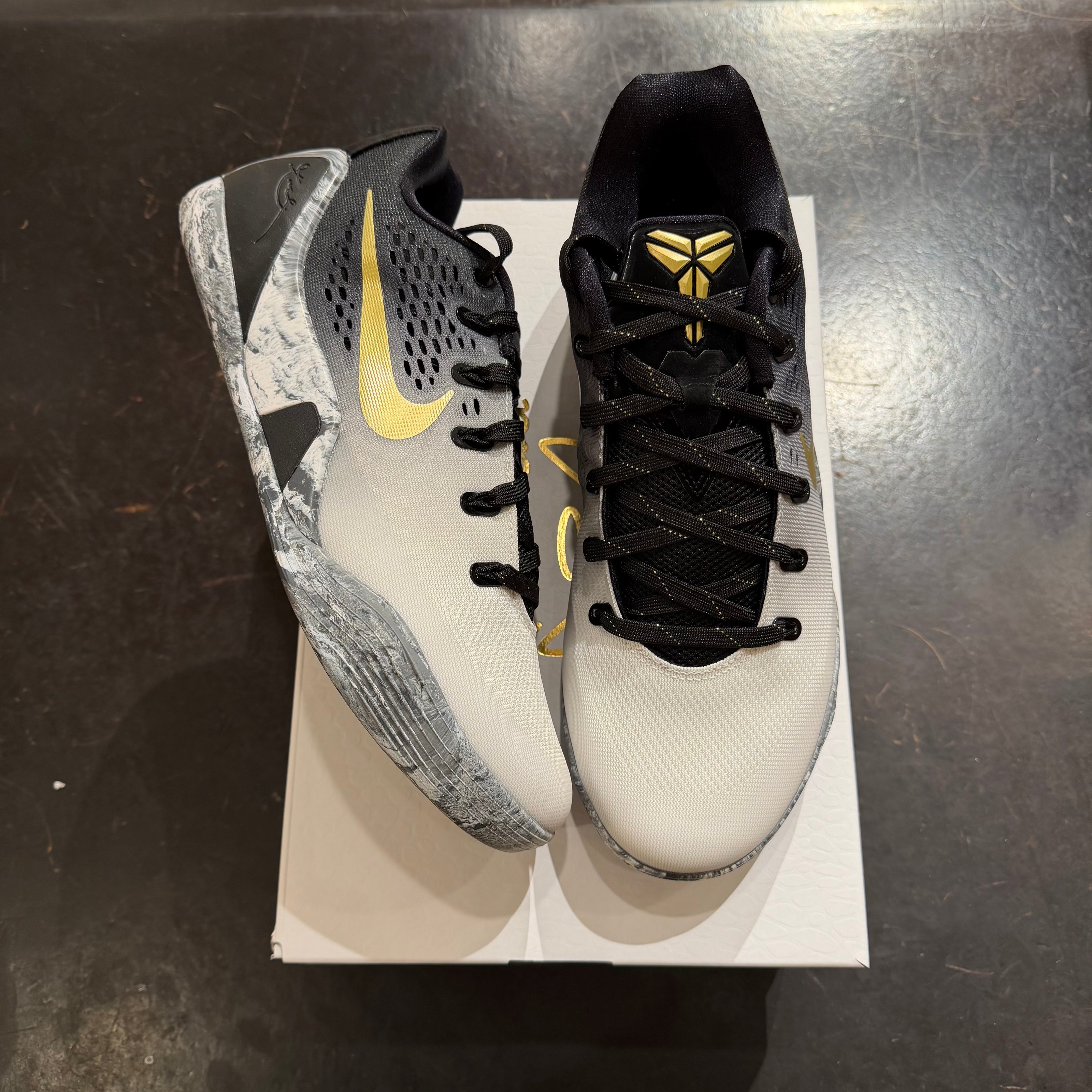 Nike Kobe 9 EM Low Protro Mambacita (PREOWNED)
