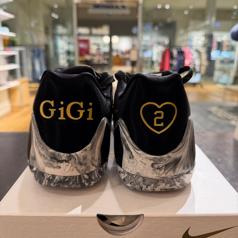 Nike Kobe 9 EM Low Protro Mambacita (PREOWNED)