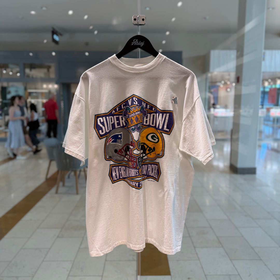 Vintage 1997 Superbowl NE vs Green Bay White Tee 