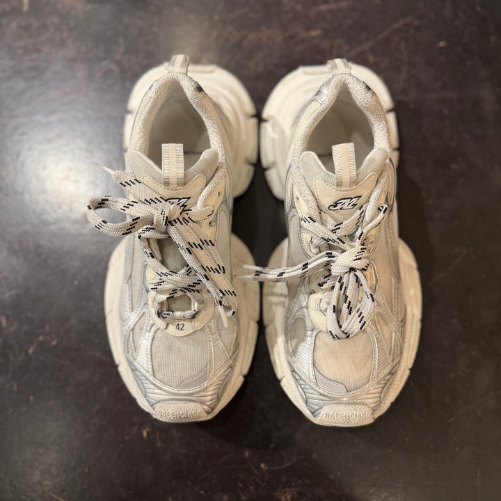 Balenciaga Mesh 3XL Sneakers Sz 42 (PREOWNED)