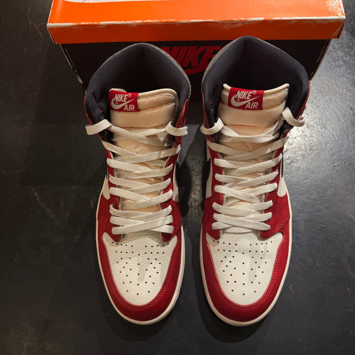 Jordan 1 Retro High OG Chicago Lost and Found (PREOWNED)