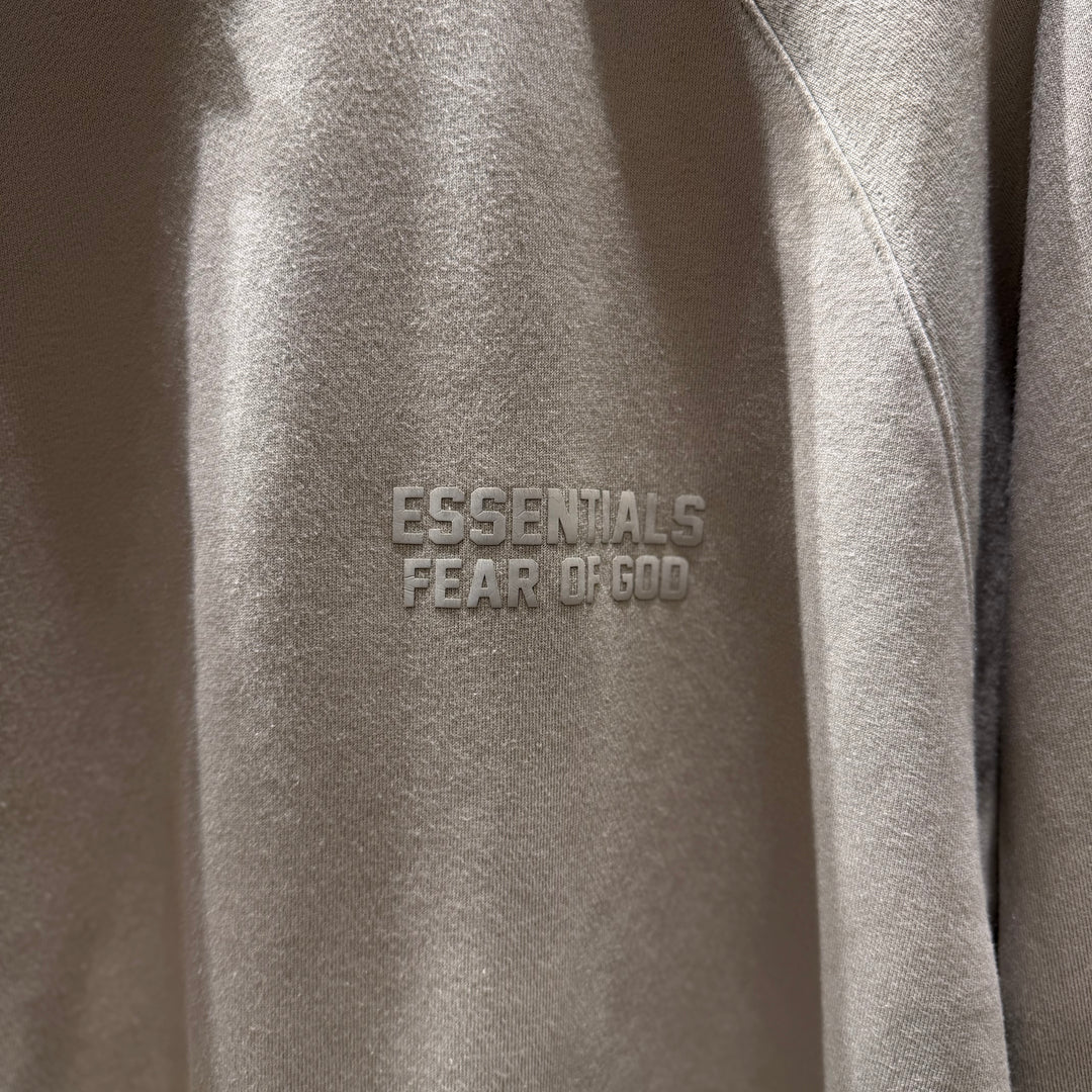 Essentials Gray Raglan Crew Sweatshirt (PREOWNED)