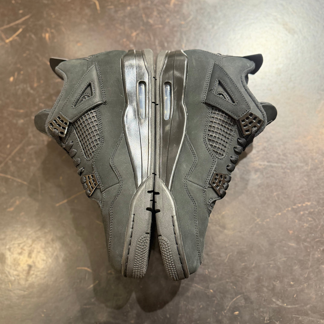 Jordan 4 Black Cat (2025) (NO BOX) (PREOWNED)