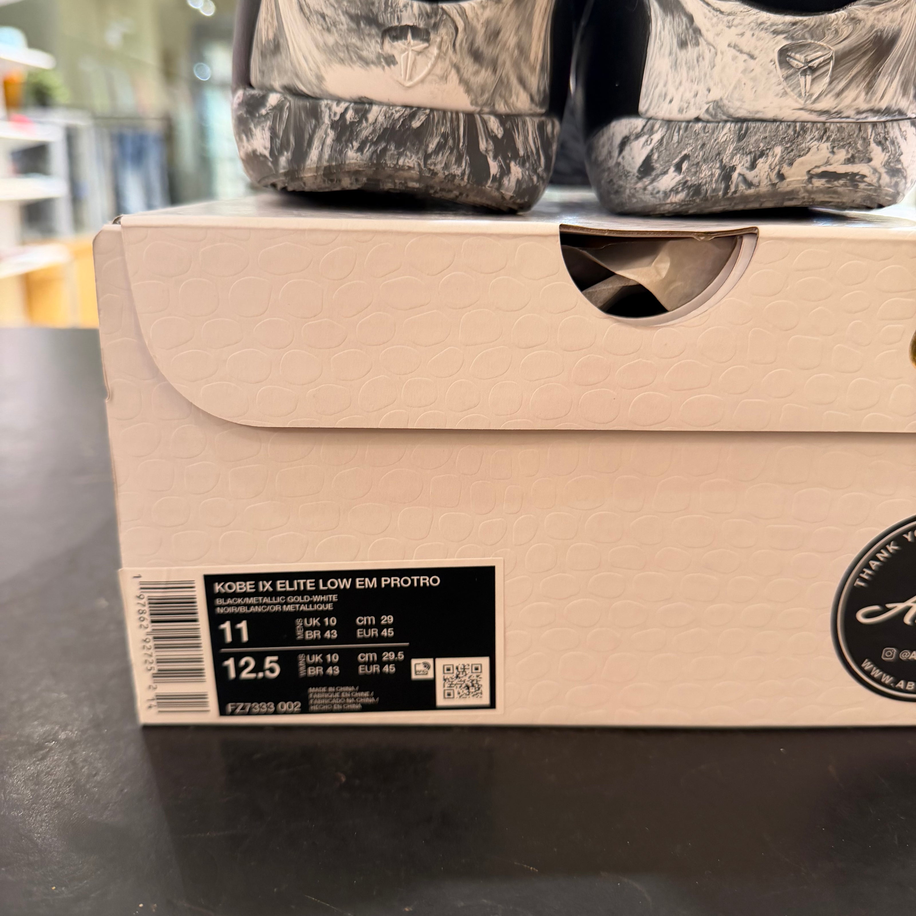 Nike Kobe 9 EM Low Protro Mambacita (PREOWNED)