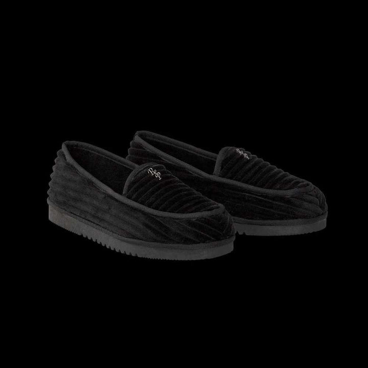 Gv Gallery Deebo Slippers