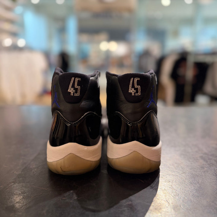 Jordan 11 Space Jam 2016 No Box (PREOWNED)