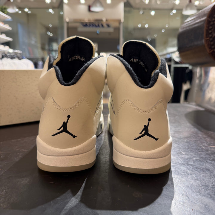 Jordan 5 Retro SE Sail (PREOWNED)
