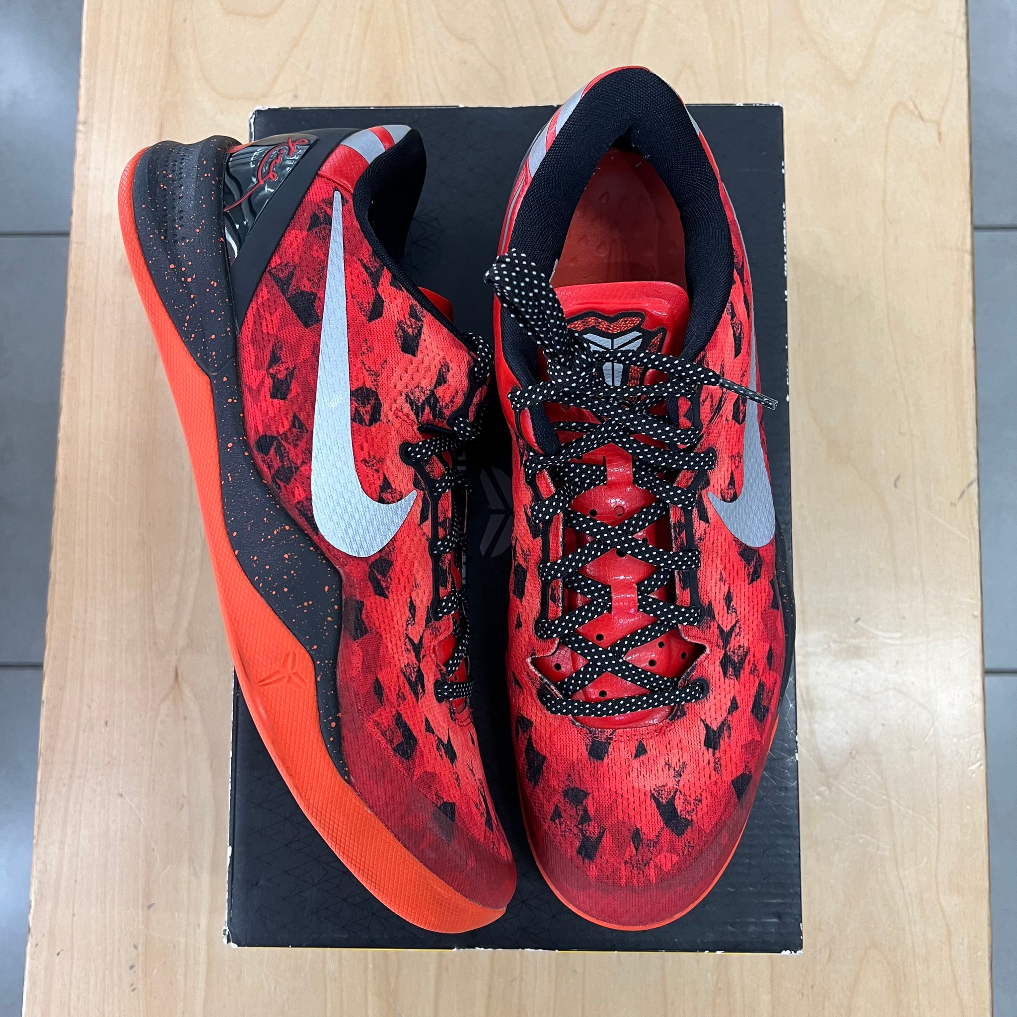 Nike Kobe 8 Challenge Red (USED)