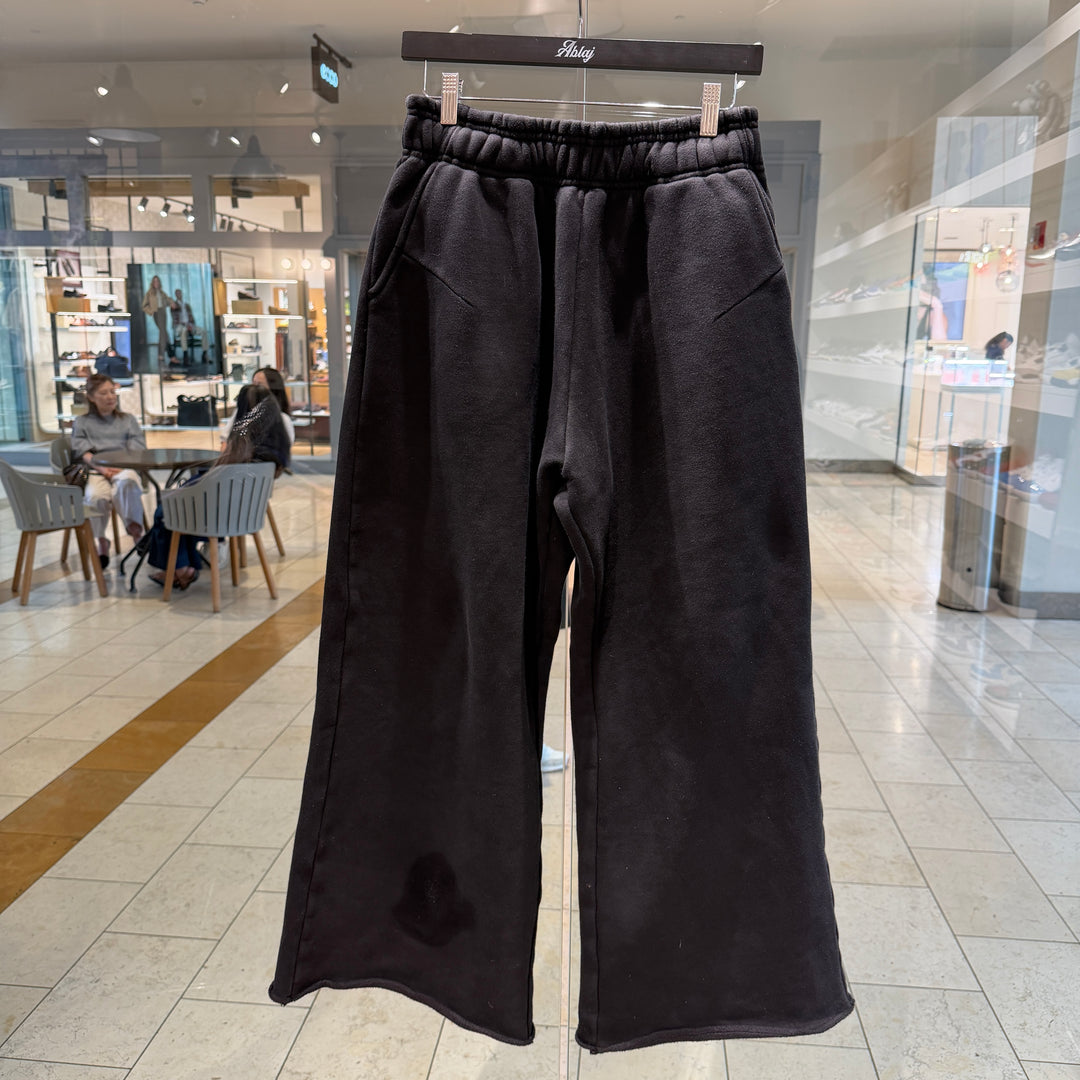 HMDD Blank Black Sweats (PREOWNED)