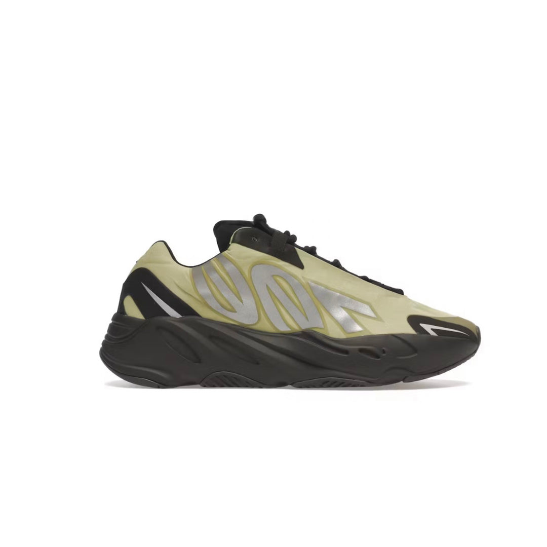 Yeezy Boost 700 MNVN Resin