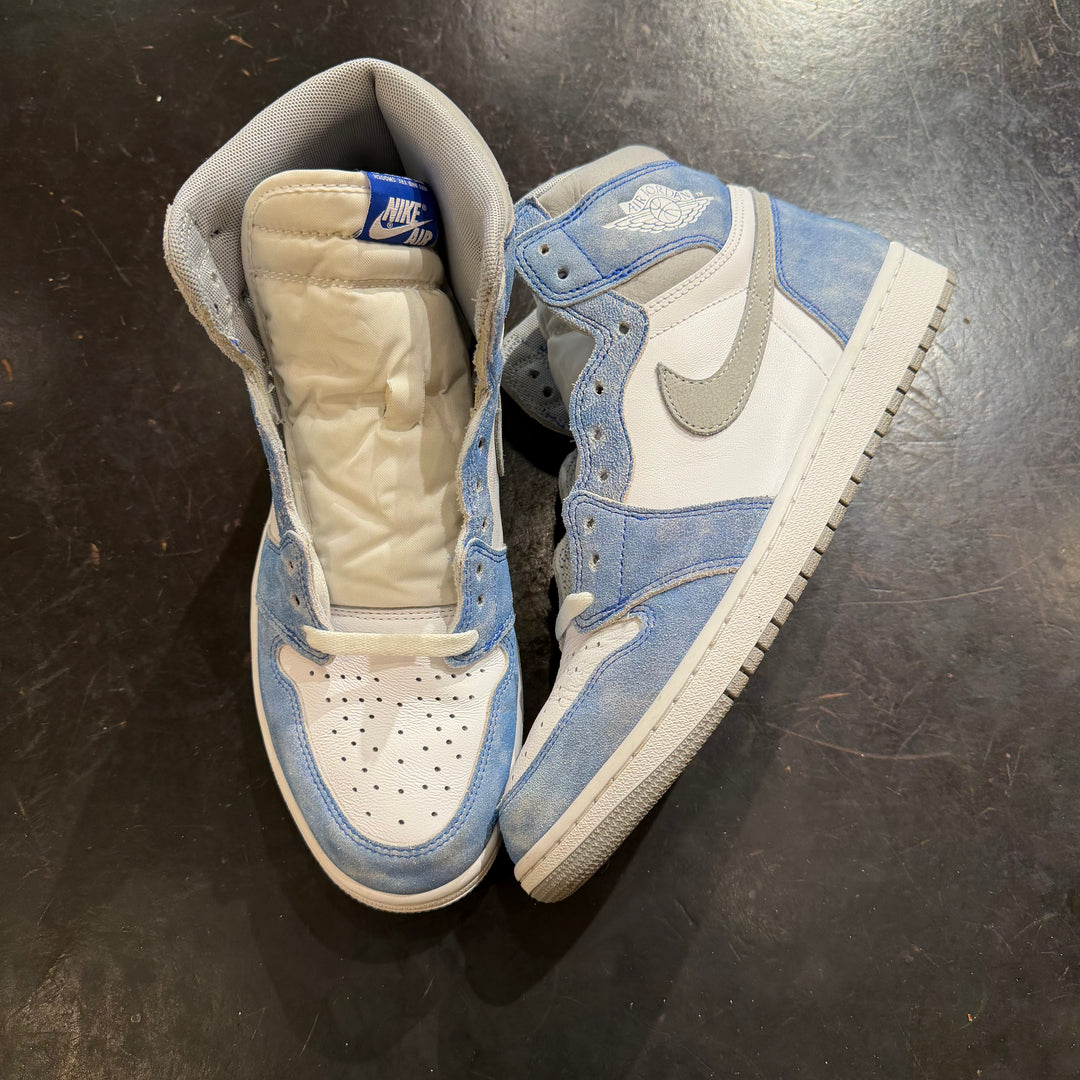 Jordan 1 Retro High Hyper Royal Smoke Grey (PREOWNED)