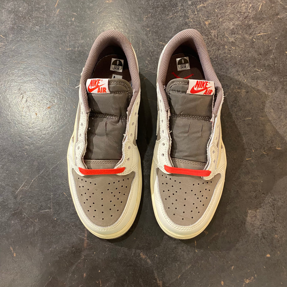 Jordan 1 Retro Low OG SP Travis Scott Reverse Mocha (PREOWNED)