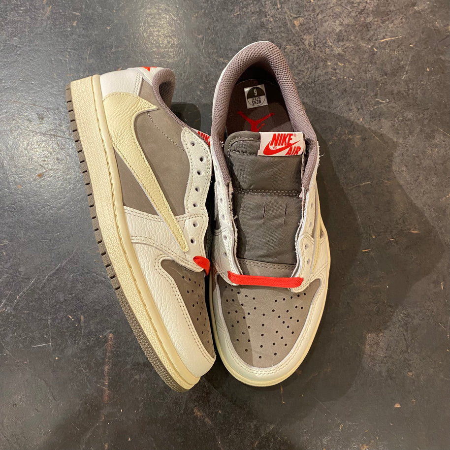 Jordan 1 Retro Low OG SP Travis Scott Reverse Mocha (PREOWNED)
