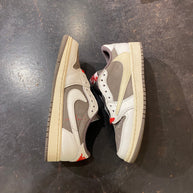 Jordan 1 Retro Low OG SP Travis Scott Reverse Mocha (PREOWNED)
