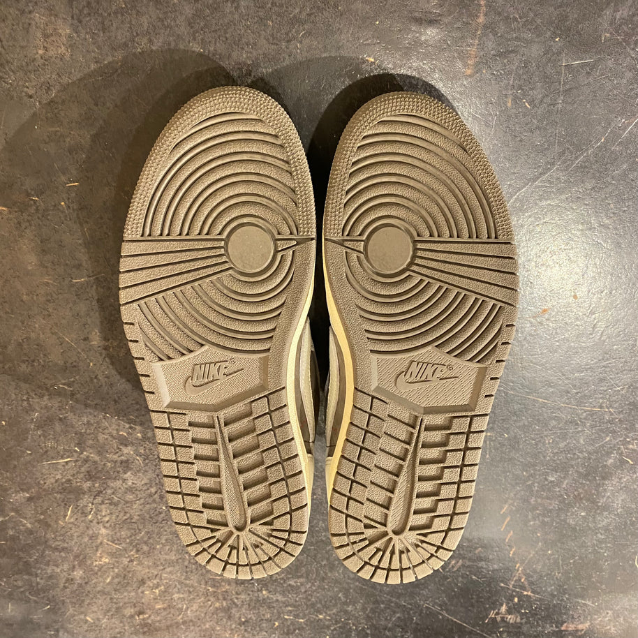 Jordan 1 Retro Low OG SP Travis Scott Reverse Mocha (PREOWNED)