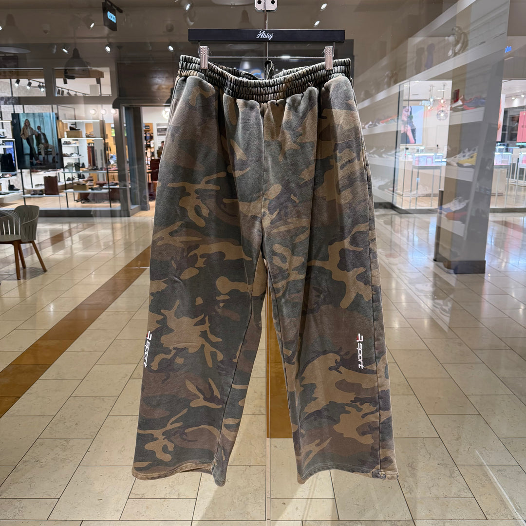 GV Gallery R Berry Sweats Camo (PREOWNED)