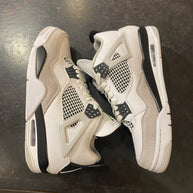 Jordan 4 Retro Military Black (PREOWNED)