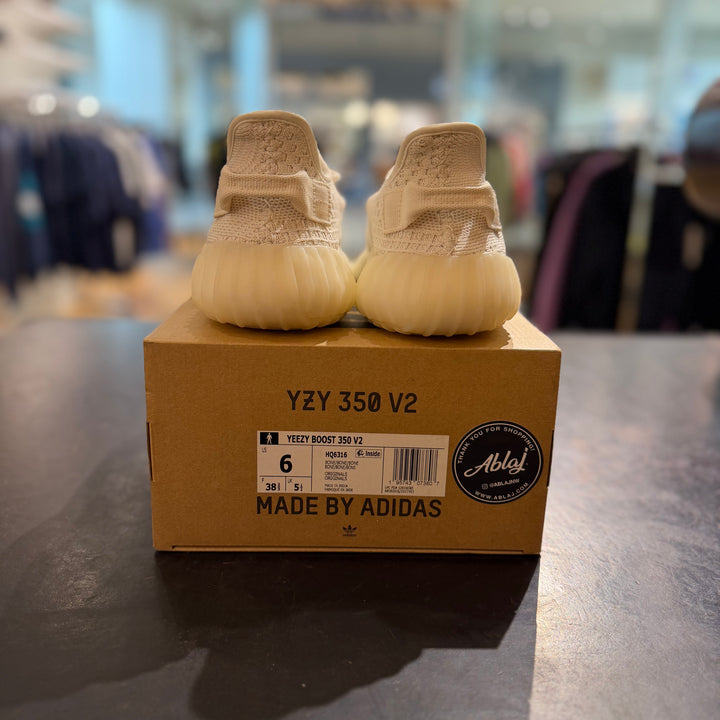 Yeezy Boost 350 V2 Bone (PREOWNED)