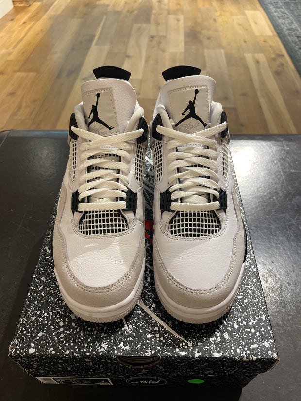 Jordan 4 Military Black (PREOWNED)